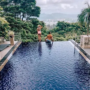 Hotel The Theva Residency
